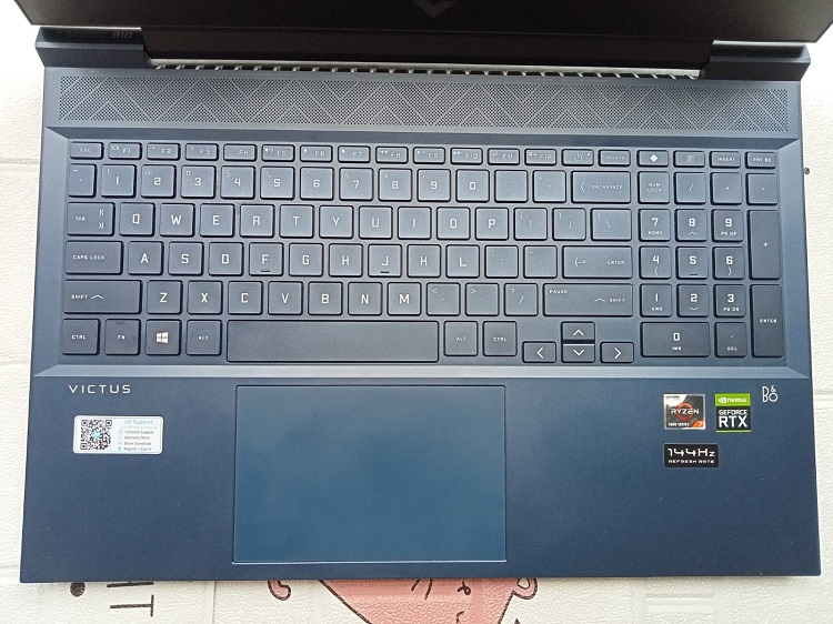 Review Laptop HP Victus 16