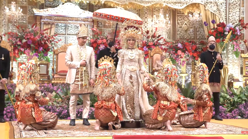 Pernikahan Ria Ricis Teuku Riyan